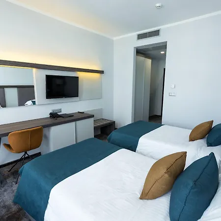 Premium Hotel